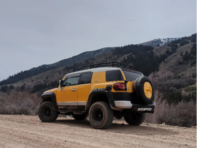 Toyota FJ-Cruiser Yellow-2